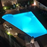 Lucrezia - Relax, Piscina, Barbeque E Wi-fi * Nardo